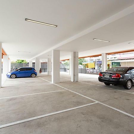 Clay Hotel Udonthani エクステリア 写真