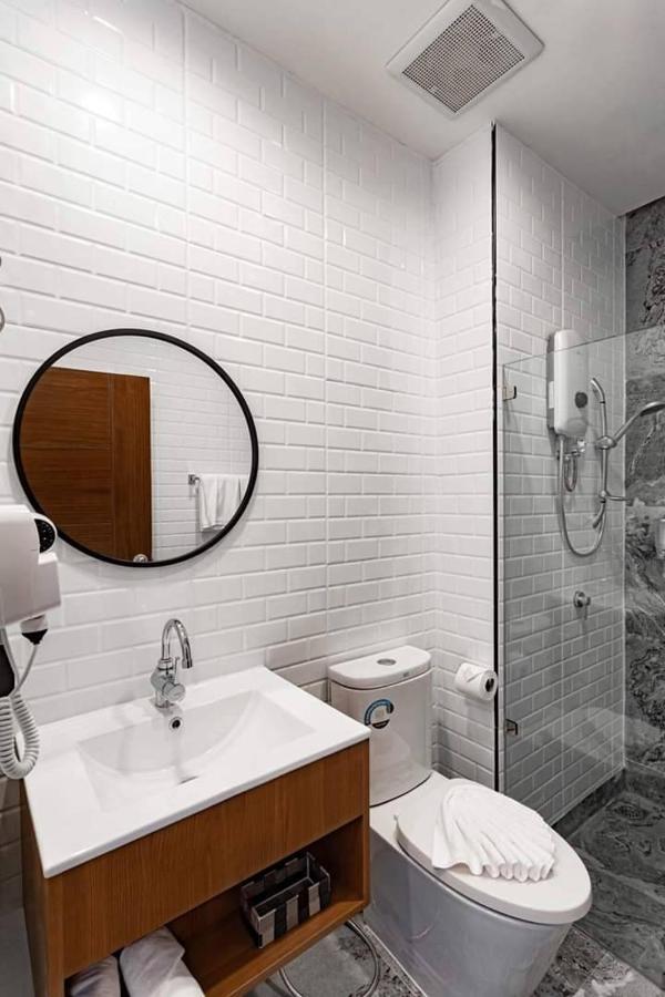 Clay Hotel Udonthani エクステリア 写真