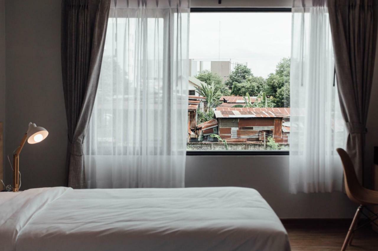 Clay Hotel Udonthani エクステリア 写真