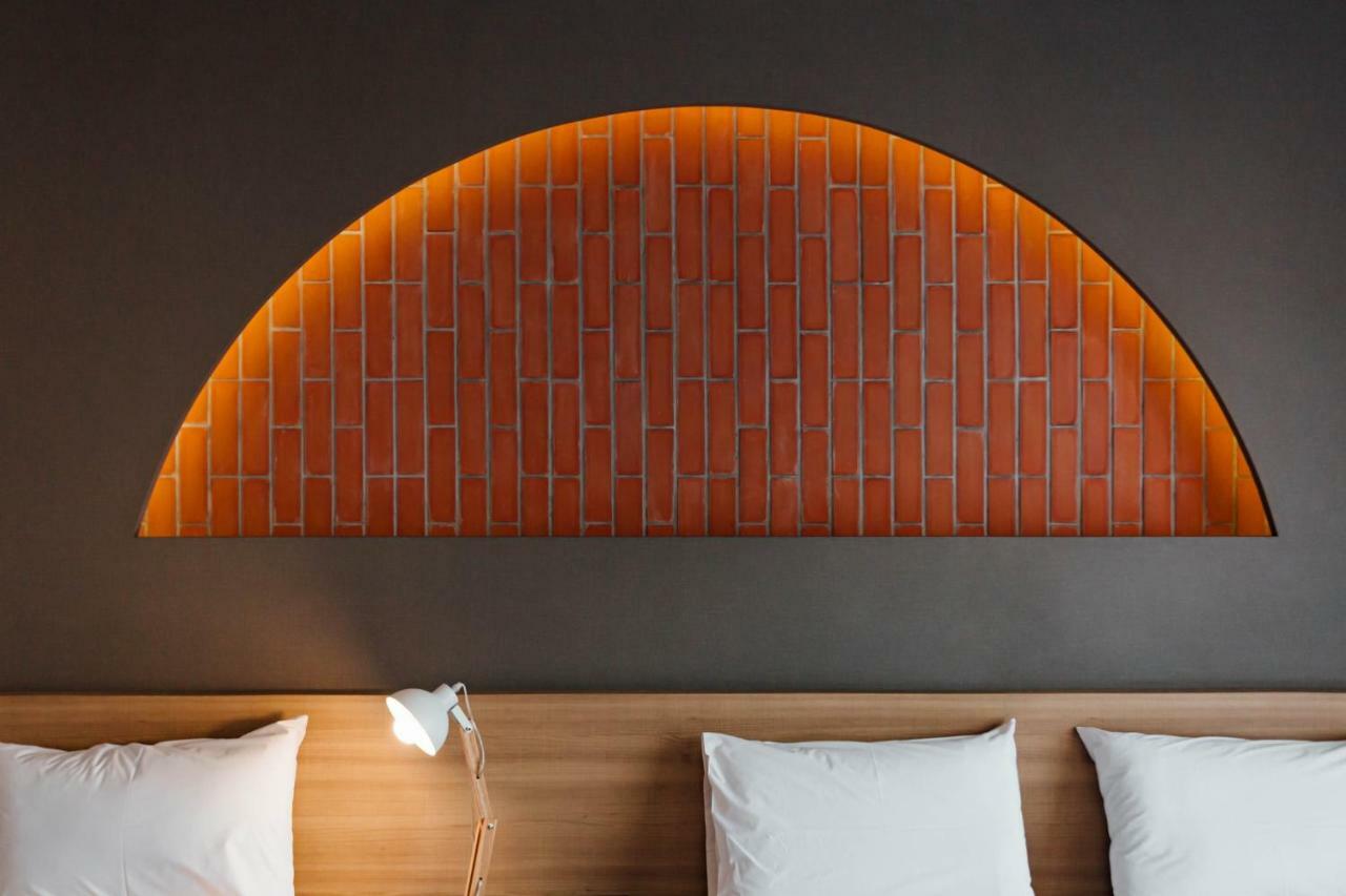 Clay Hotel Udonthani エクステリア 写真
