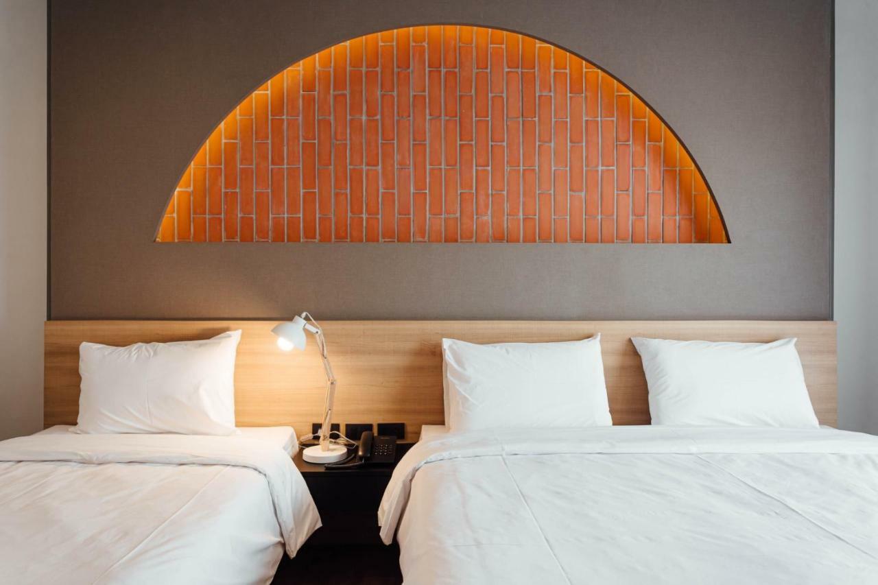 Clay Hotel Udonthani エクステリア 写真