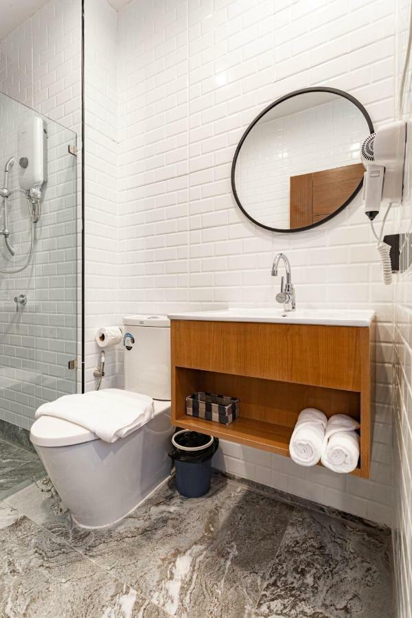 Clay Hotel Udonthani エクステリア 写真