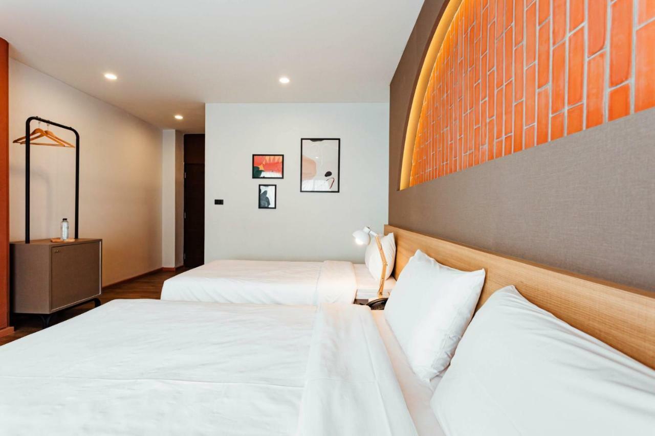 Clay Hotel Udonthani エクステリア 写真